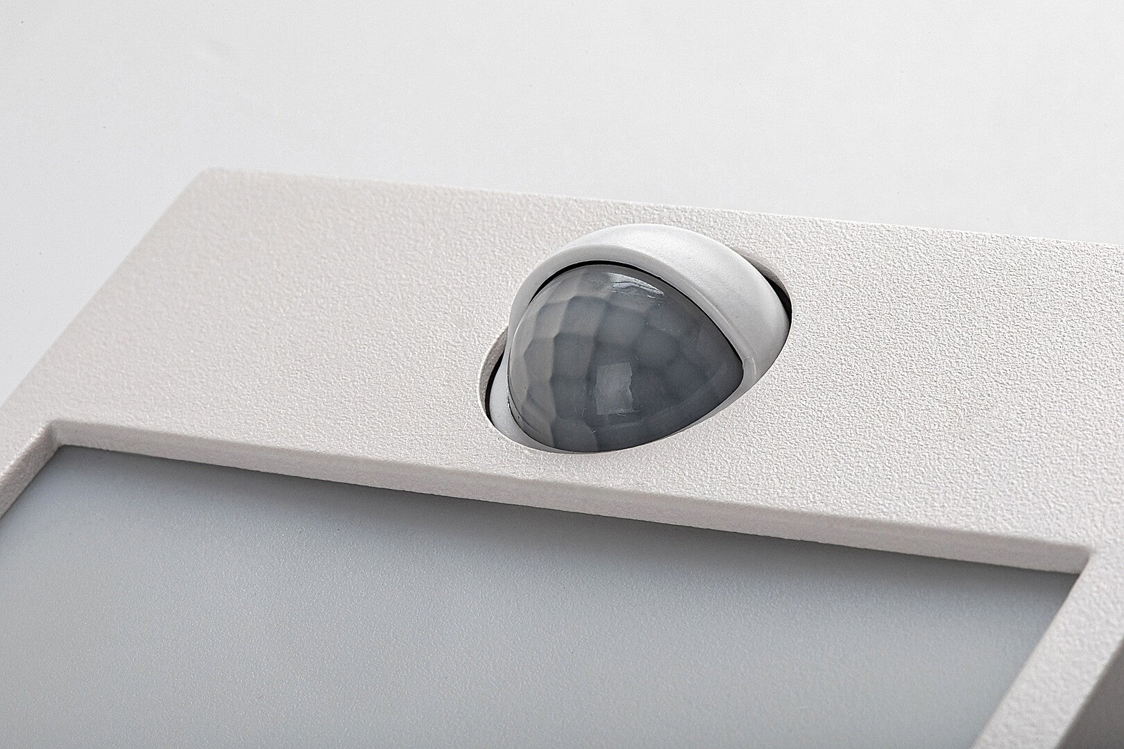 Aplica exterior cu senzor Rabalux Balimo White 7479